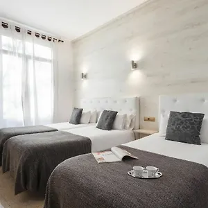 *** Apart-hotel Rambla108 Espanha