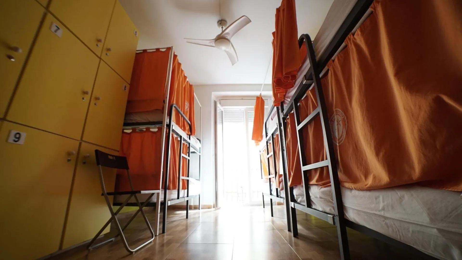 Summer Cadiz Hostel